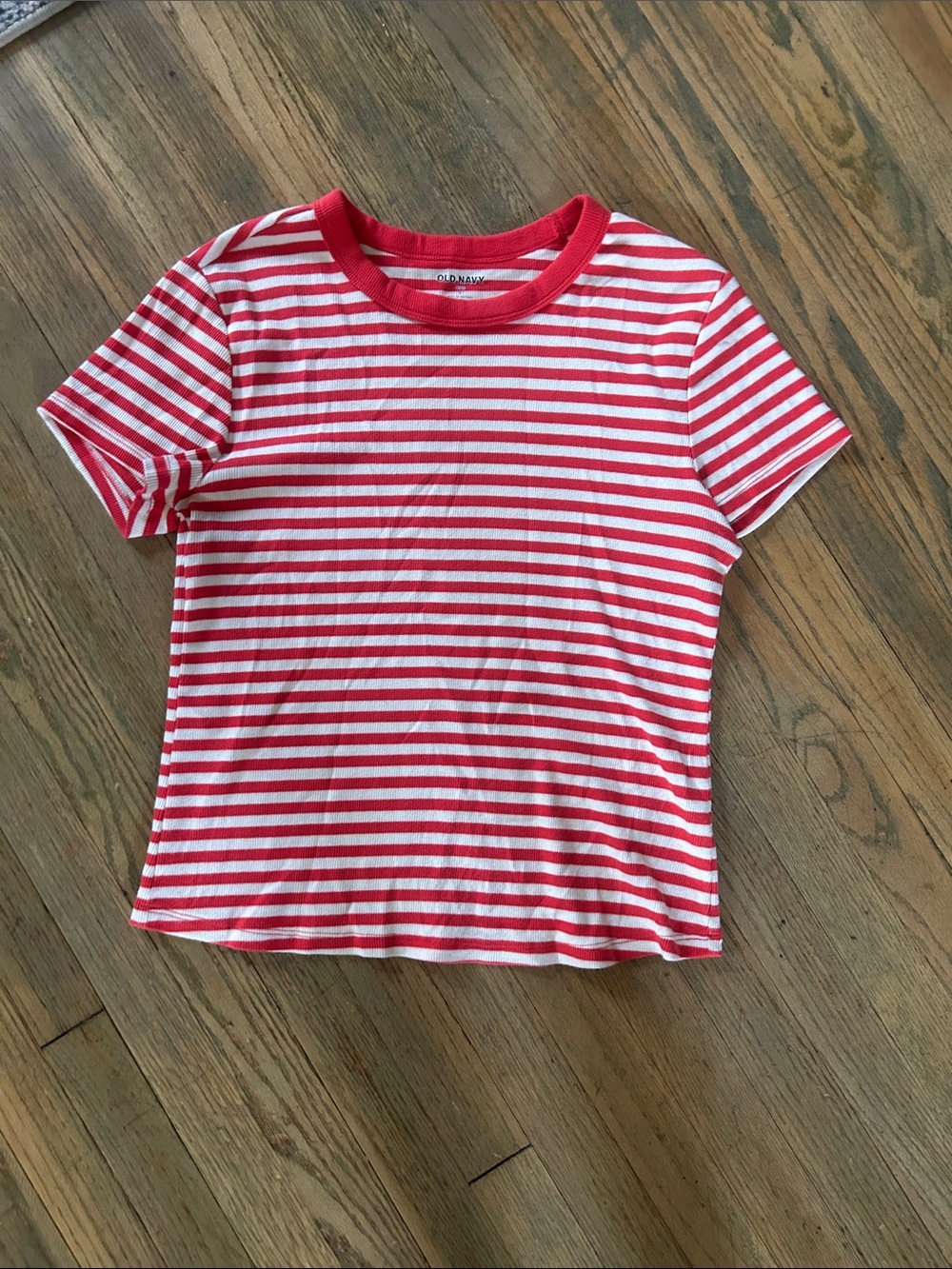 Old Navy Red & White Stripe Short Sleeve Crew Tee (fitted)